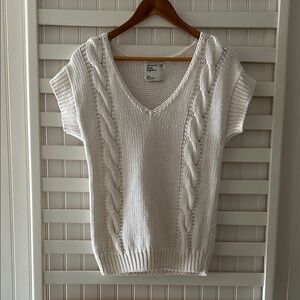 American Eagle Outfitters Cream V-Neck Sweater